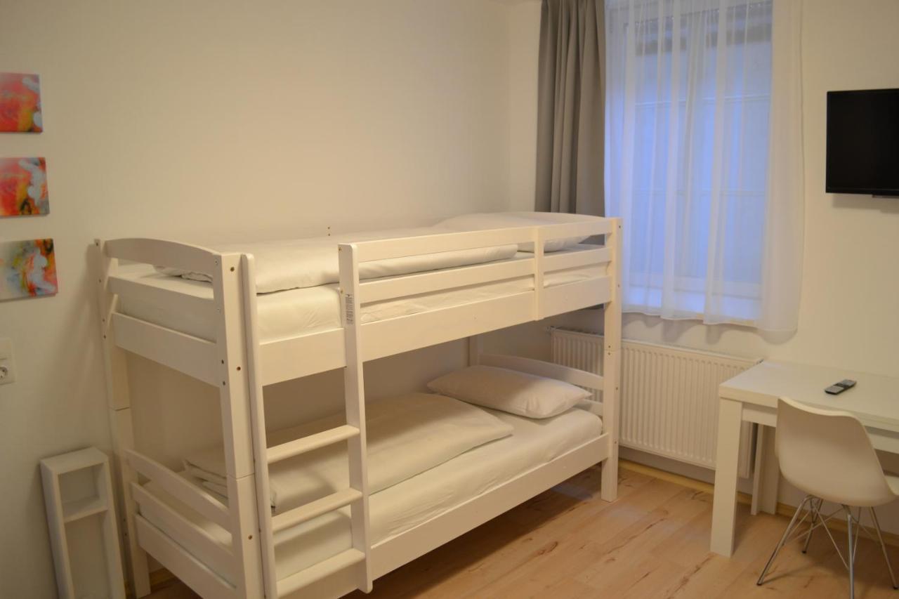 Platia - Rooms Guenzburg Exterior photo